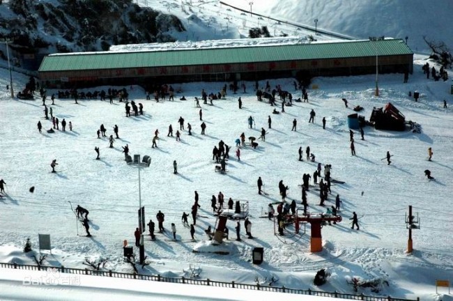 安吉江南天池滑雪场