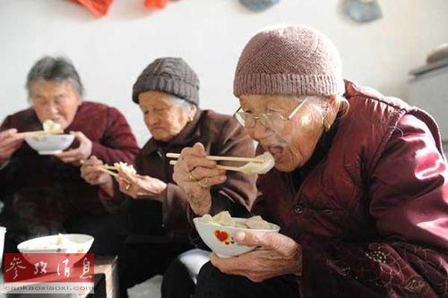 <사진=중국 80세 이상 노인 인구수 2400만 명>