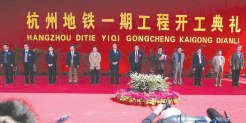 2007438328.jpg