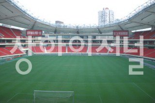 (3보) 남북축구 입장권 홍커우축구장에서 판매