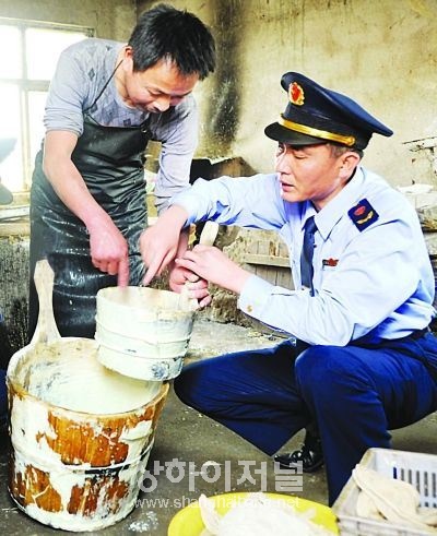中 짝퉁 두부 등장... 녹말, 색소 혼합제조