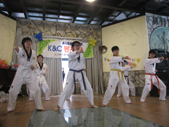 20110415213209_2013.jpg