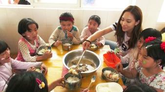 미쓰에이 페이, 중국 시골마을서 교생 도전