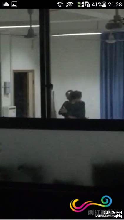 中 제자 폭행 女교사, 애정행각 男교사