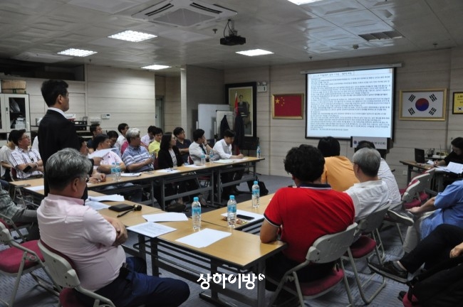 '부당 지출 의혹' 정희천 회장 재신임안 통과
