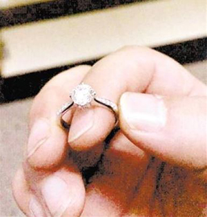 '금수저' 아기 3000만원짜리 장난감 도난, 범인은 보모