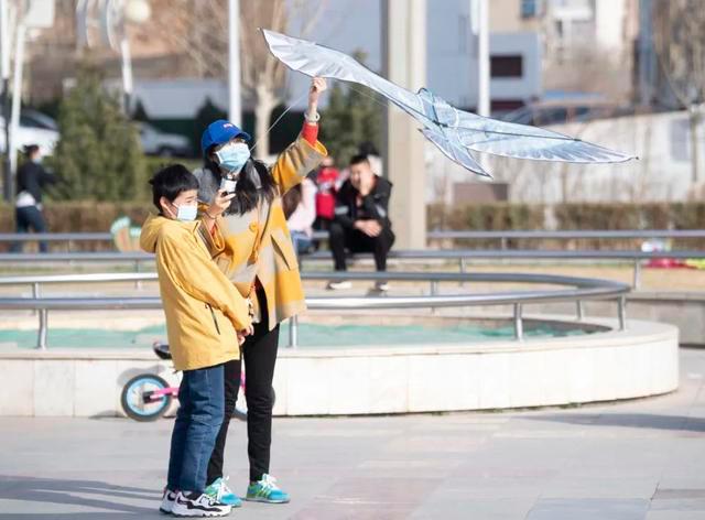 中 일상으로 복귀 시작... 방역 등급 3급으로 하향
