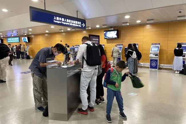 中 상반기 무비자 입국 관광객 190% 급증
